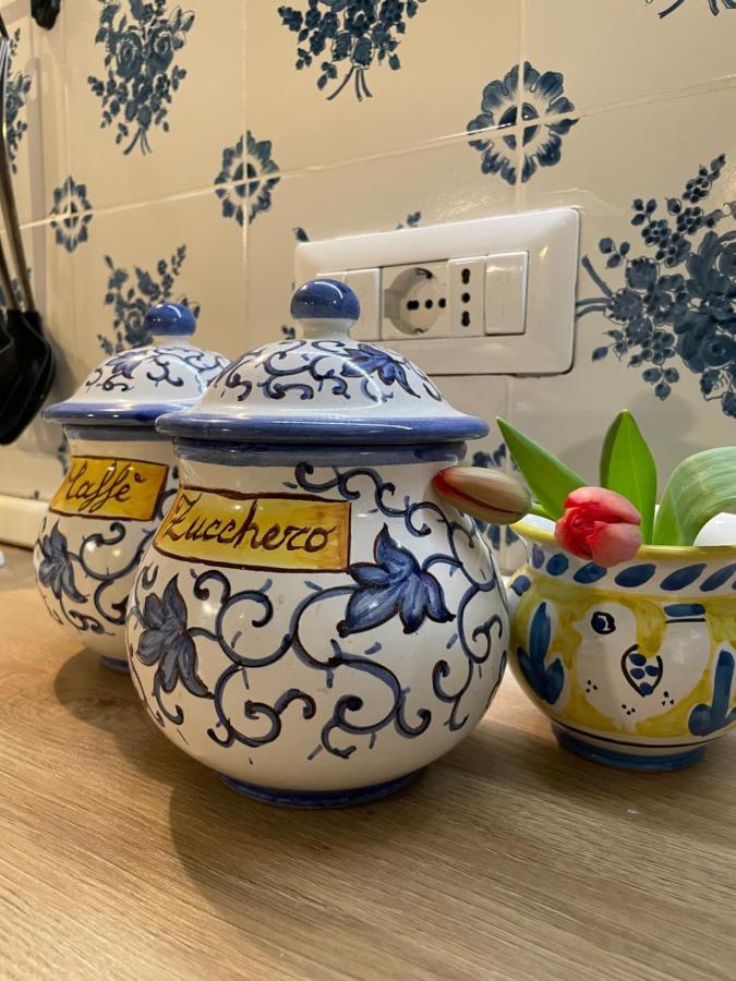 La Casa Napoletana Bed & Breakfast Napoli Bagian luar foto