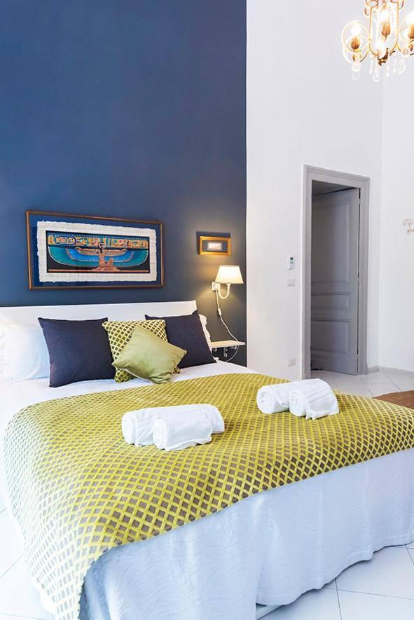 La Casa Napoletana Bed & Breakfast Napoli Bagian luar foto