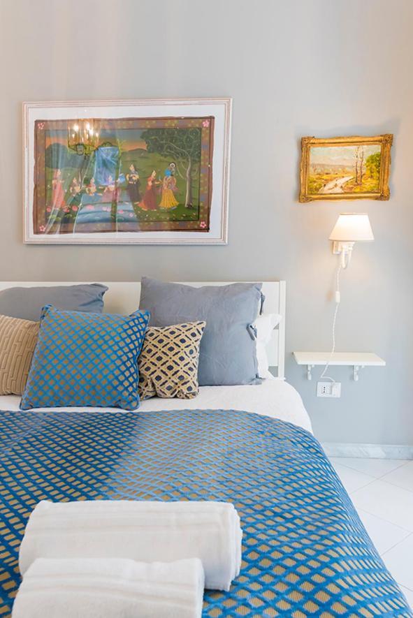 La Casa Napoletana Bed & Breakfast Napoli Bagian luar foto