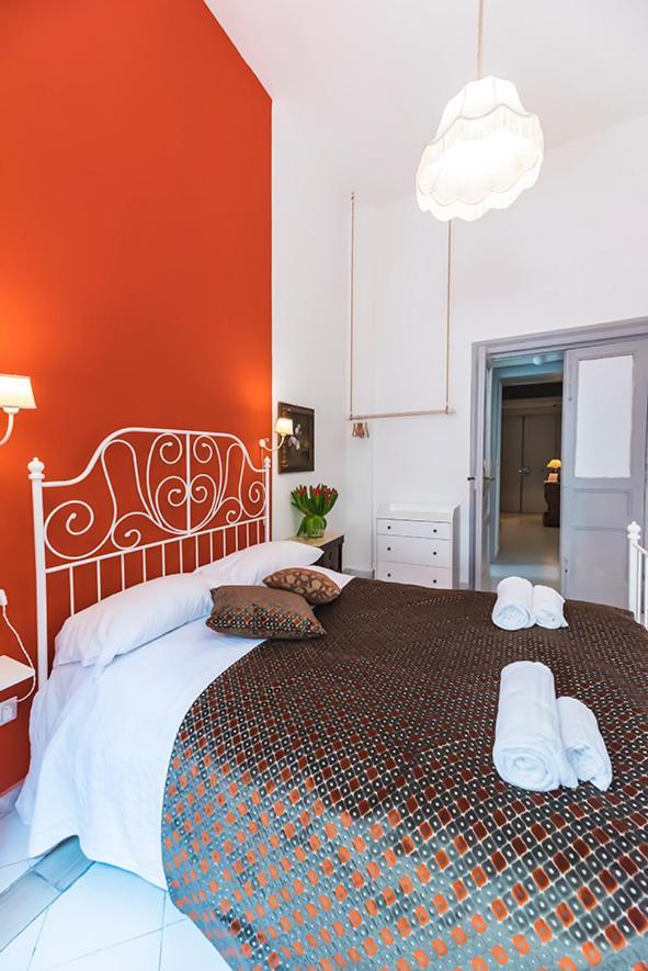La Casa Napoletana Bed & Breakfast Napoli Bagian luar foto