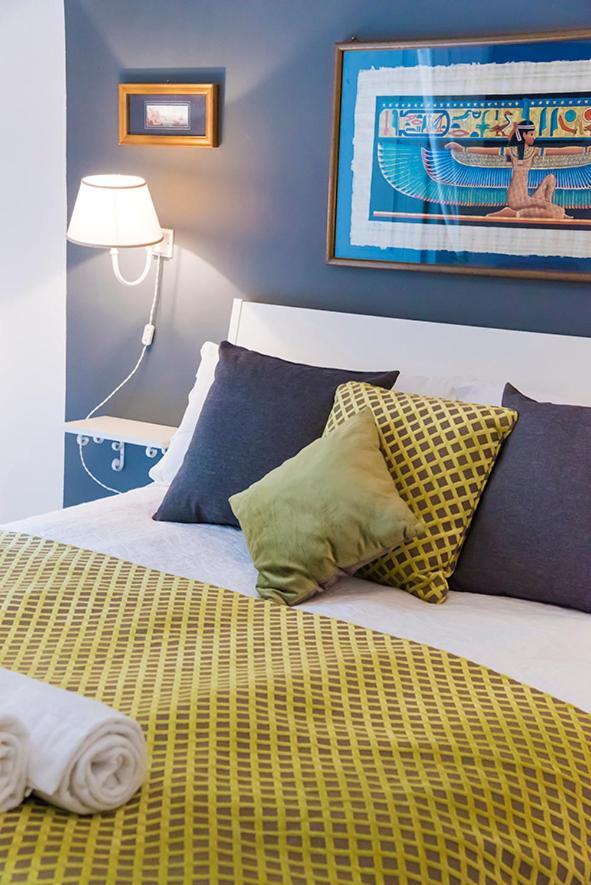 La Casa Napoletana Bed & Breakfast Napoli Bagian luar foto
