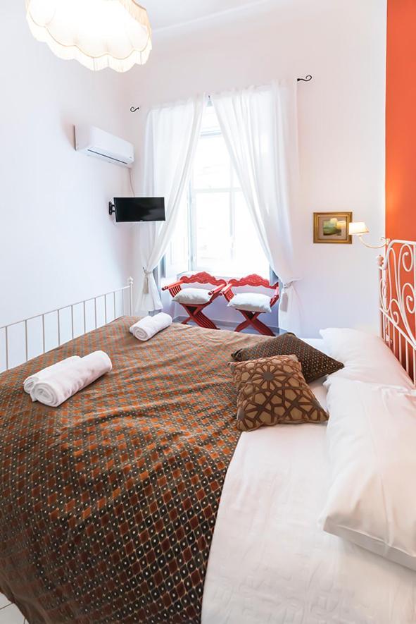 La Casa Napoletana Bed & Breakfast Napoli Bagian luar foto