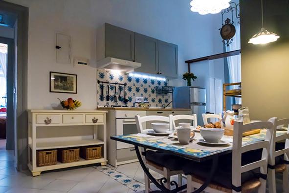 La Casa Napoletana Bed & Breakfast Napoli Bagian luar foto