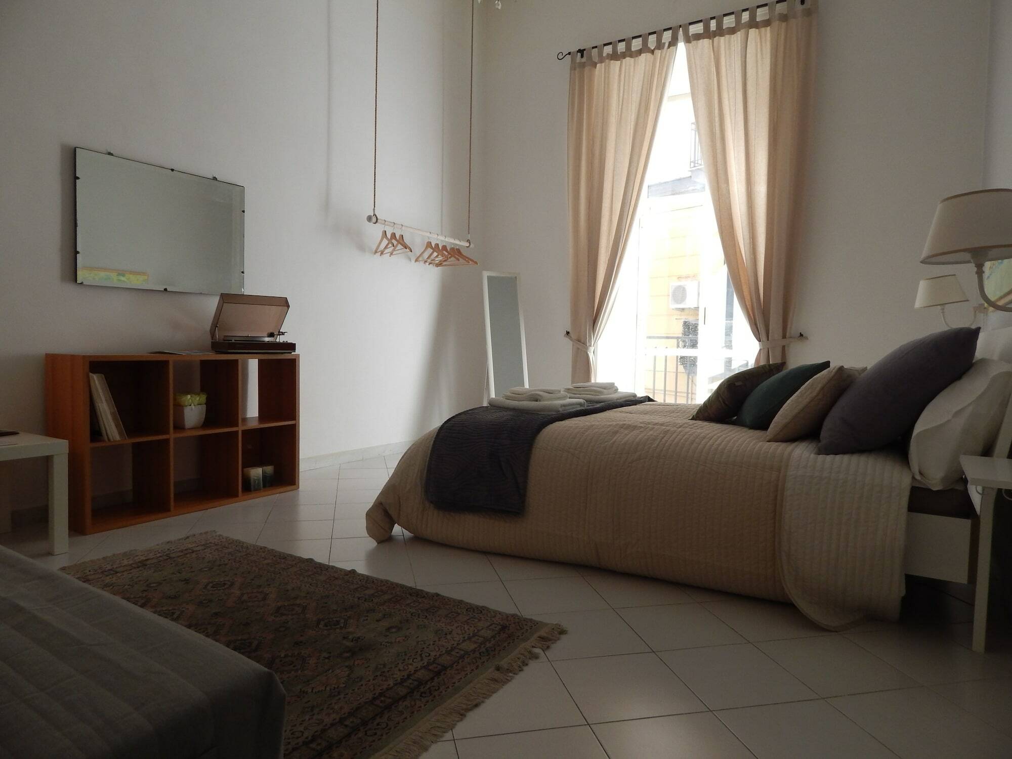 La Casa Napoletana Bed & Breakfast Napoli Bagian luar foto
